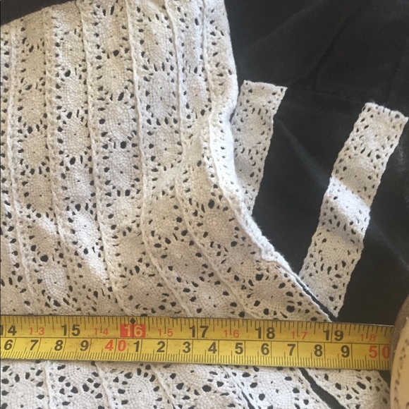 💕💕2X HOST PICK💕💕Blk flared summer skirt ,white lace size 6P avail - Picture 5 of 5